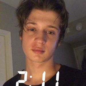 Meet your Posher, Logan